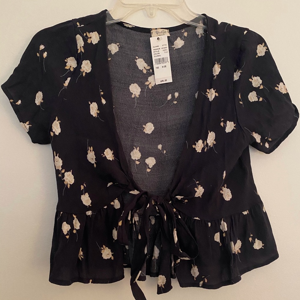Pacsun tie top